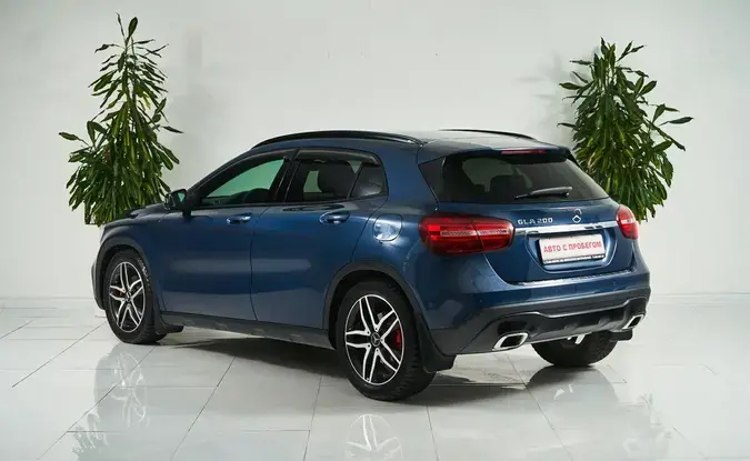 Mercedes benz GLA